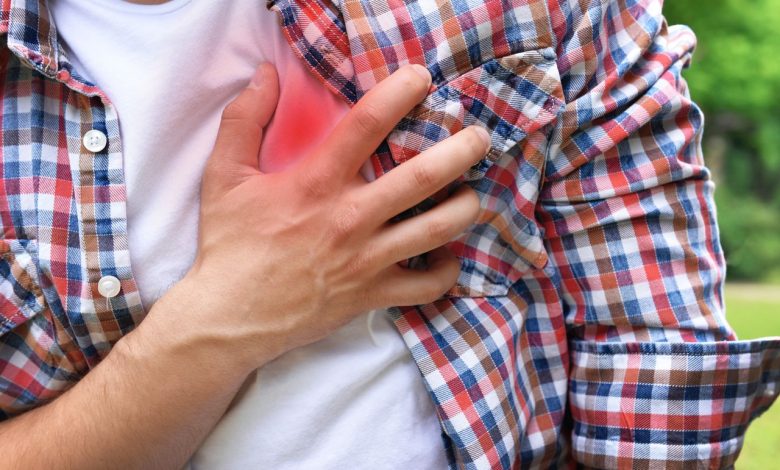 web-stories-–-6-warning-signs-and-symptoms-of-a-heart-attack-–-healthifyme-blog